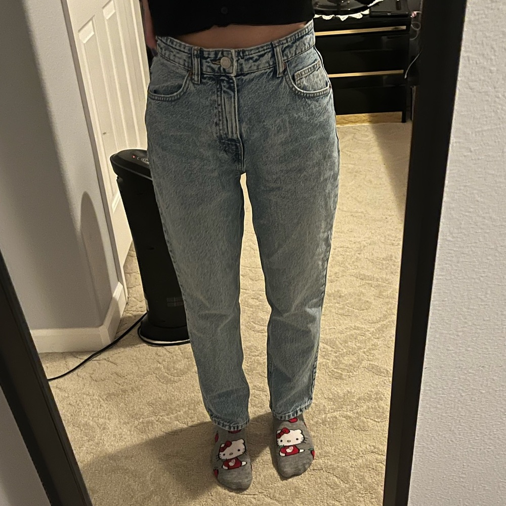 Zara light blue Mom Jeans size 4